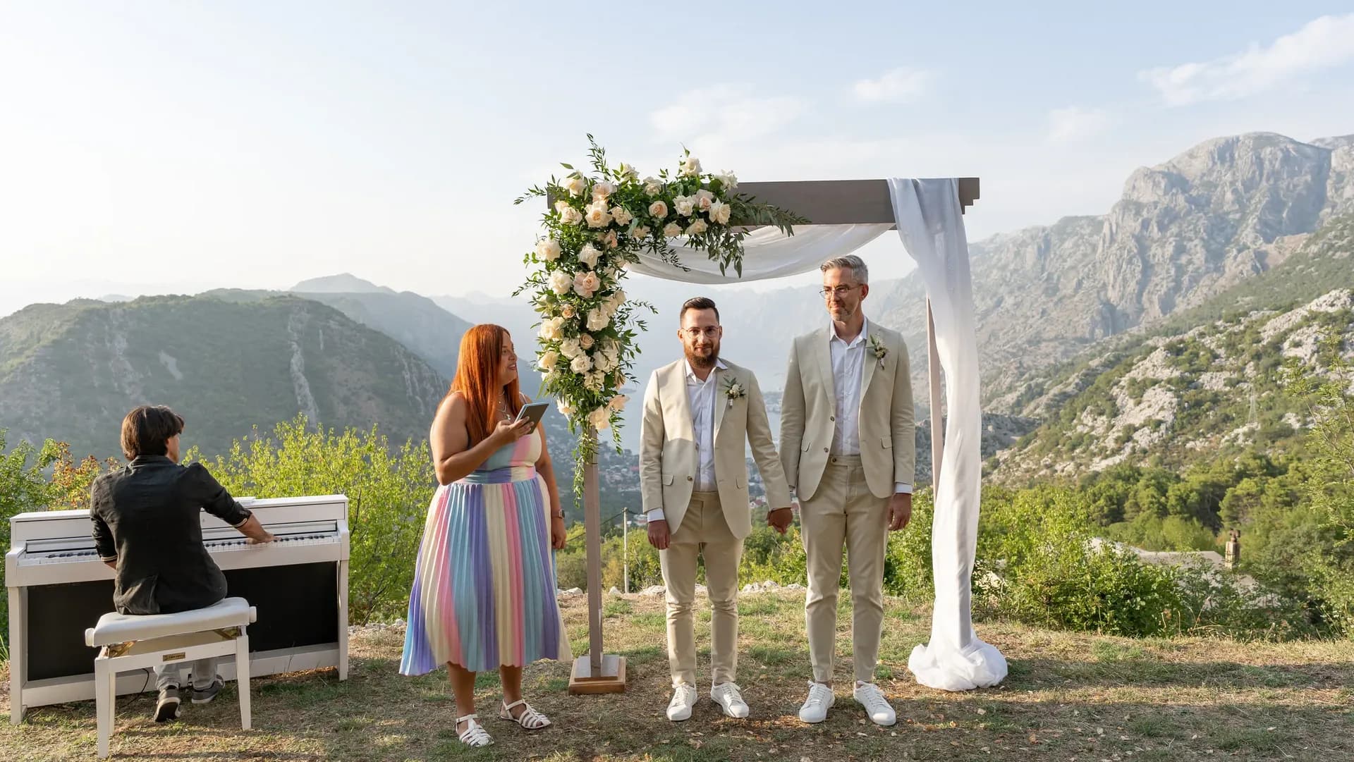 WEDDINGS detalj 2