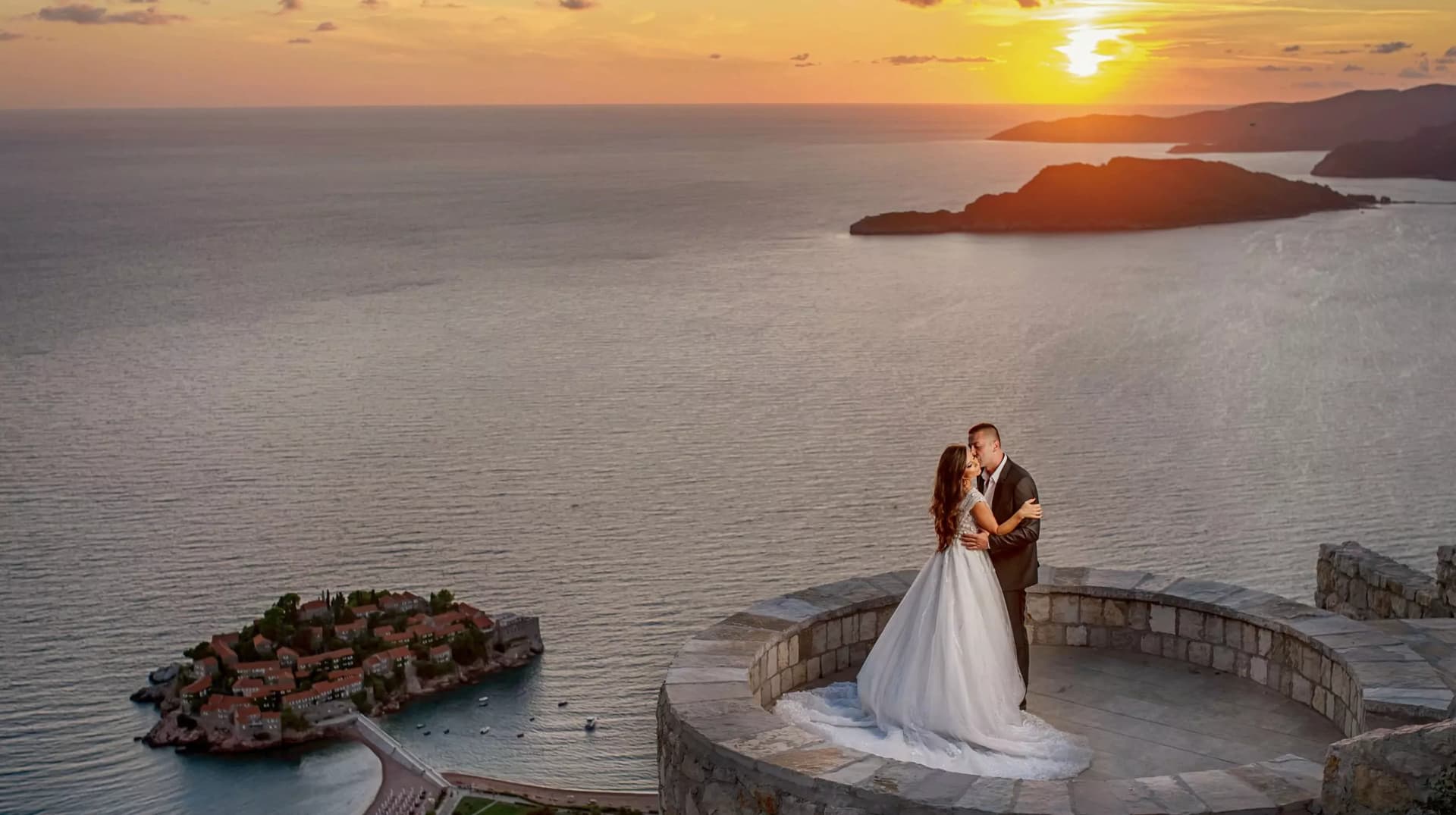 WEDDINGS glavni kadar